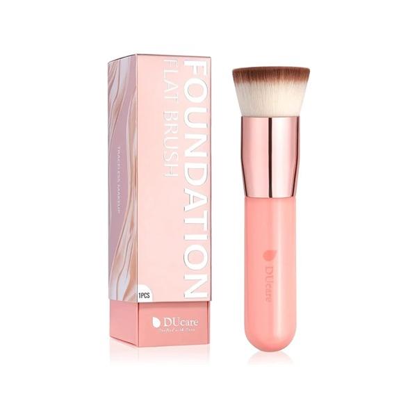 【密度の高い高級繊維毛】究極の柔らかさのための密度の高い3mmの毛がブラシ跡を無くし効果的に毛穴カバー。チクチクしないで、お肌に均等にファンデをのばせます。ベースメイクがとてもキレイに仕上がります。【低刺激】初心者がファンデーションブラシを...