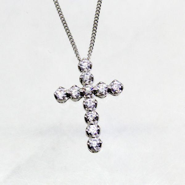 ◎中古美品◎プラチナ ダイヤ 1.00ct クロスペンダント付ネックレス 