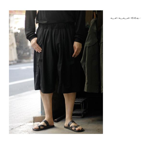 ノノット NONNOTTE ウール/ナイロン プリーツ ドック ショーツ