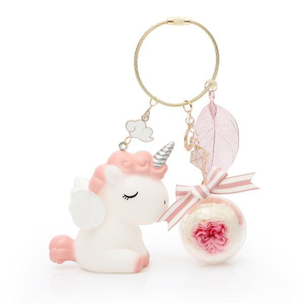 ユニコーン キーホルダー プリザーブドフラワー バラ チャーム 枯れない花 赤いバラ プレゼント 花束 石鹸花 永遠の愛 ギフト 彼女