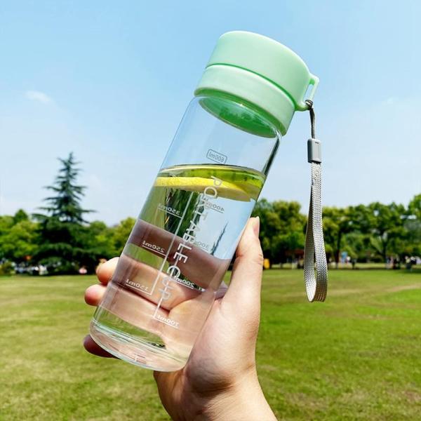 ガラス ウォーターボトル 600ml 茶こし付き 水筒 クリア すりガラス 目盛り付き 耐熱素材 ティーボトル 耐冷耐熱 透明 蓋付き