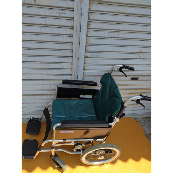 送料無料（一部地域を除く）　カワムラサイクル　ノーパンク　介助式車いす　BM16-40SB-M　KM-25-0805-05