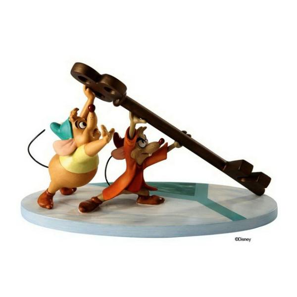 ディズニー Wdcc シンデレラ ディズニープリンセスシンデレラを救う 置き物 ディズニー専門店 Angel Smile 通販 Yahoo ショッピング