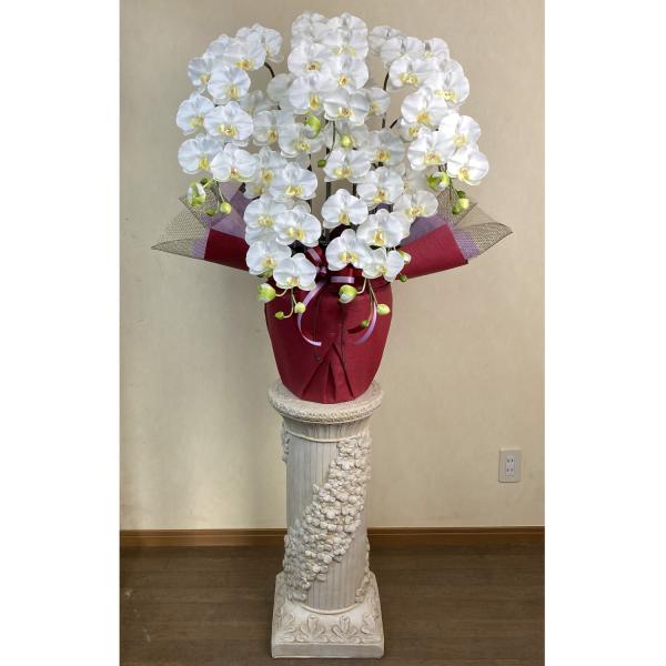 光触媒のコーティングで、除菌・消臭作用もある造花の胡蝶蘭。水やり不要で枯れない造花は、手間がかからない為、開店祝い・開業祝い・開院祝い・移転祝い・新築祝いなど、また、誕生日プレゼントや就任祝いにも人気です。また、温度に関係なく配送ができるの...