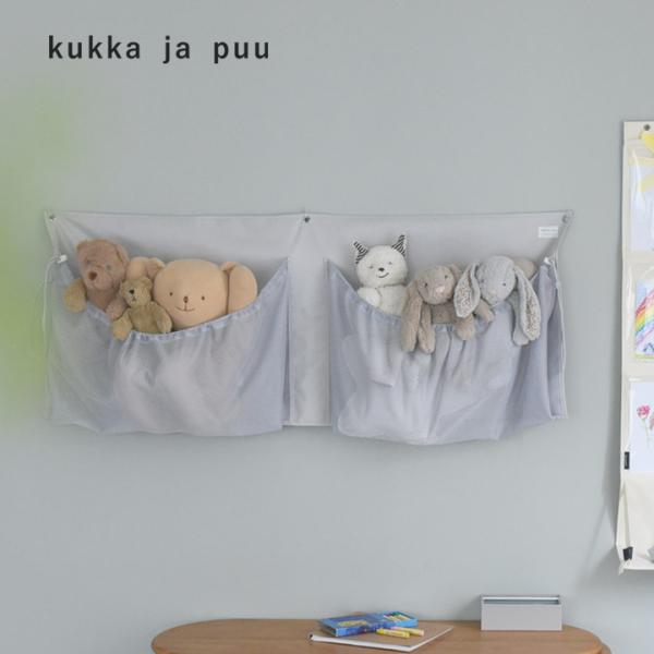 増えたぬいぐるみを収納するウォールポケット。ベッド上などのデッドスペースを活用しつつ様々な大きさのぬいぐるみを収納できます。程よく目隠ししつつ中が見えるのも◎。