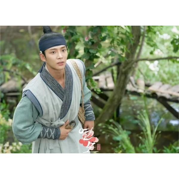 ■ポスター・韓流グッズ・丸めてお送りします。■サイズ：Ａ３（297×420ｍｍ）■材質：写真用紙■韓国製