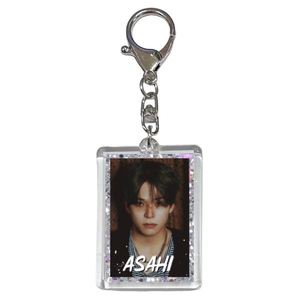 ★キーホルダーの金具部分は写真と異なる場合があります。■写真入りキーホルダー・韓流グッズ・両面写真入り■サイズ：約6×4.5ｃｍ（本体）■材質：アクリル、スチール■店舗連絡先：アンジーソウル0276-55-6707