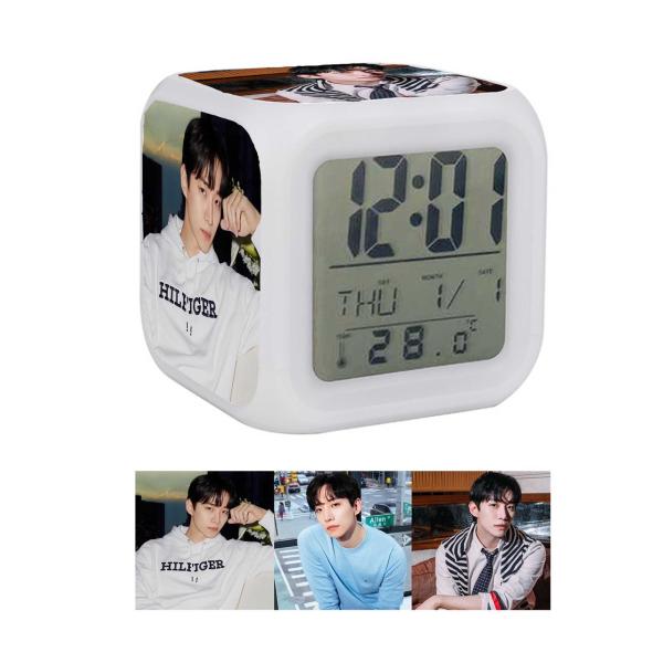 2PM 完全限定生産　デジタル時計 ジュノ 2PM カラフルスクエアクロック アラーム付き デジタル 置き時計