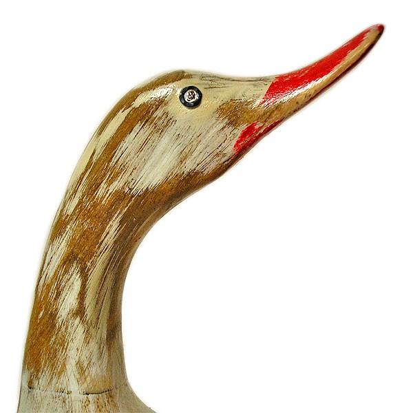 木彫りのアヒル アンティーク仕上げ 白 赤くちばし H 約39cm エスニック おしゃれな 玄関 バリ 置物 インテリア人形 アジアン雑貨 階段 与え タイ