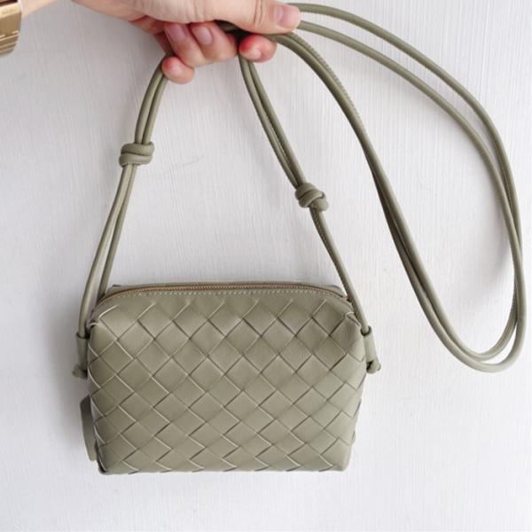メッシュ　ショルダーレザーバック