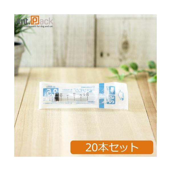 お水・ミルク・お薬・サプリメント・流動食・ちゅーる等を与えるときに便利なシリンジです。子犬・子猫・介護が必要な時、流動食やウェットフードをシリンジに入れて与えることが出来ます。口内炎などで食事が出来ない時にも便利です。アントパックでは、こち...