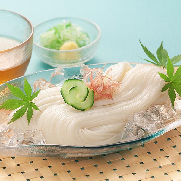 全国各地の神社で一年のちょうど折り返しにあたる6月30日に、この半年の罪や穢れを祓い、残り半年の無病息災を祈願する「夏越の祓（はらえ）」が行われます。この商品はその夏越の祓にあやかった、油を用いない、体に優しい素麺です。●この商品はこのよう...