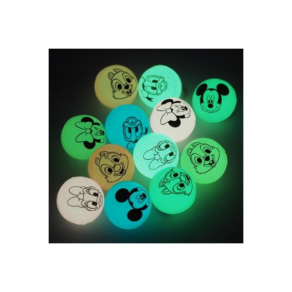 蓄光だから、暗闇でほんのり光る！ディズニー蓄光スーパーボール27mmです。サイズ（約）：φ27mm　12種アソート※返品(返金・交換)対象外商品