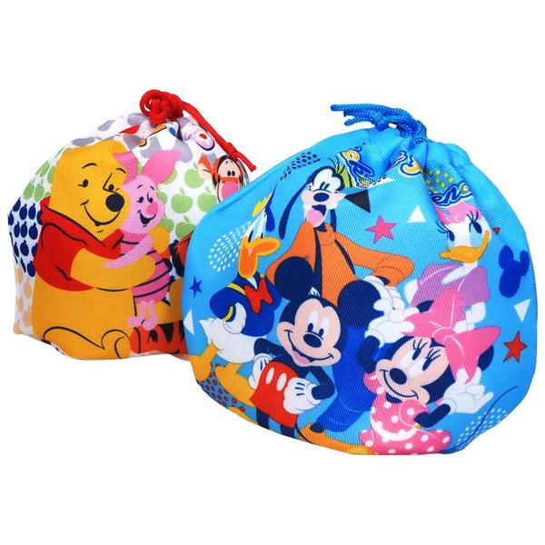ディズニーオールスターまんまる巾着袋の駄菓子詰め合わせセットです！サイズ（約）：Ｈ170×Ｗ180ｍｍ　6柄アソート（柄指定不可）詰め合わせの内容は、スナック類、グミ類、ラムネ類、いか類、あめ類、チョコレート類（冬季のみ）等からランダムに詰...