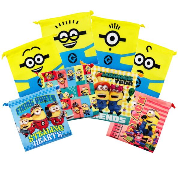 とってもかわいい！ミニオンズ巾着袋の駄菓子詰め合わせセットが新登場！詰め合わせの内容は、スナック類、グミ類、ラムネ類、いか類、あめ類、チョコレート類（冬季のみ）等からランダムに詰め合わせいたします。袋サイズ：H150×W150ｍｍ　8柄アソ...