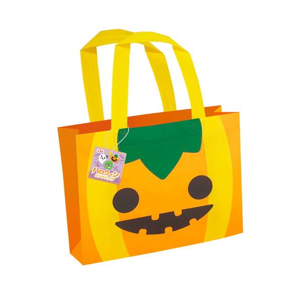 ハロウィンハンドバッグの駄菓子詰め合わせです！詰め合わせの内容は、スナック類、グミ類、ラムネ類、いか類、あめ類、チョコレート類（冬季のみ）等からランダムに詰め合わせいたします。品数は約7〜8種類ぐらい入ります。3種アソート（柄の選択不可）　...