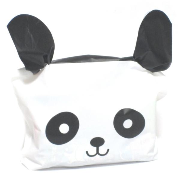 とってもかわいい！パンダちゃん袋の駄菓子詰め合わせセットが新登場！詰め合わせの内容は、スナック類、グミ類、ラムネ類、いか類、あめ類、チョコレート類（冬季のみ）等からランダムに詰め合わせいたします。袋サイズ：H120×W145×D60ｍｍ（耳...