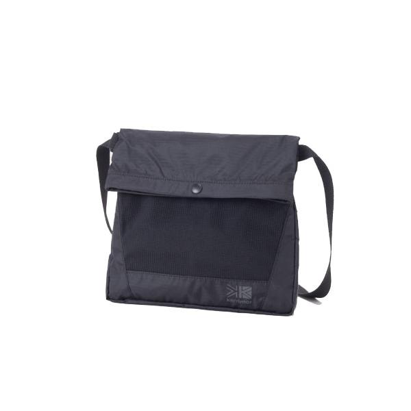 ジッパーポケットやキーフックなど、小物を収納しやすいサコッシュ