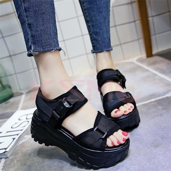 レディース 夏 2色 厚底サンダル スポーツ 美脚 ビーチ 履きやすい 疲れない 歩きやすい オシャレ かわいい ブラック ピンク 春コーデ 21 5 25cm Zys0704g アパーレ 通販 Yahoo ショッピング