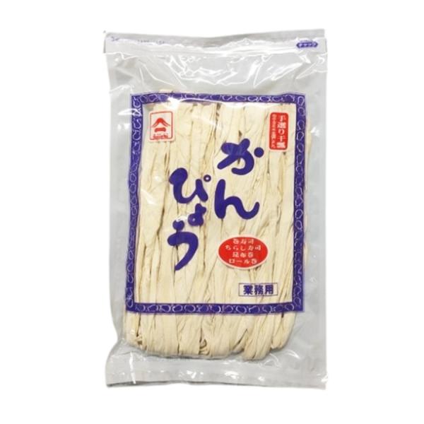 【 商品特徴 】夕顔の白い果実部分を一定の幅に削り天日乾燥しております。寿司の具材や巾着・ロールキャベツなどに。1本当り：約200ｃｍ・約15ｇ【 常冷区分 】常温【 メーカー名 】株式会社フジイチ【 規格 】400g【 調理方法 】5〜1...