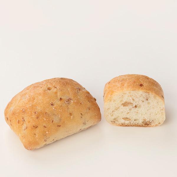 [ 商品特徴 ]柔らかく炊いた自家製ライ麦ペーストとエキストラバージンオリーブオイルを配合。生地をカットしたままの素朴な形状が特長です。[ 常冷区分 ]冷凍[ メーカー名 ]タカキベーカリー[ 規格 ]35ｇ×8[ 調理方法 ]自然解凍[ ...