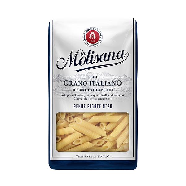 [ 商品特徴 ]ペンネ・ブロンズの筋入りタイプ。ソースとのからみがよく、ショートパスタ料理の定番です。[ 常冷区分 ]常温[ メーカー名 ]ラ・モリサーナ[ 規格 ]500g[ 調理方法 ]ゆで時間：9〜10分[ 最終加工地 ]イタリア[ ...