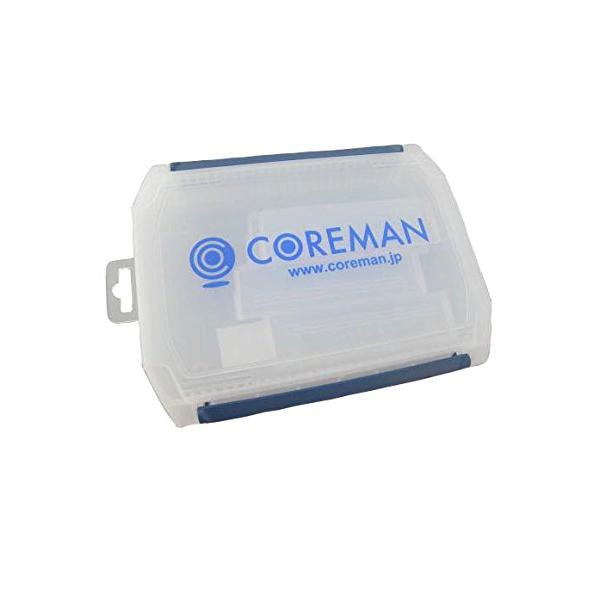 【商品概要】[サイズ] H200mm×W153mm×D40mm[カラー] #001クリア[素材1] 本体/高耐衝撃ポリマー[素材2] バックル/ABS樹脂【商品説明】【商品詳細】ブランド：コアマン(COREMAN)商品種別：スポーツ＆アウト...