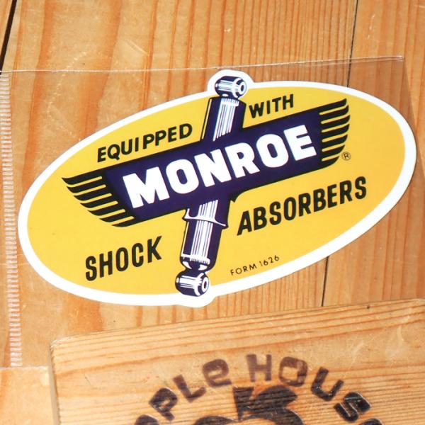 サイズ：H6×W10.5cm※商品画像の色合いなどは、撮影した状況や、お客様がお使いになっているディスプレイ等の環境により、実物と異なる場合があります※撮影用の小物等は付属しませんヘルメットやバイク、自転車、ノートやCDケース等、いろんなと...