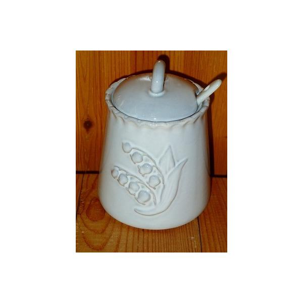 le grand chemin（グランシュマン）の雑貨オリジナルデザイン「ミュゲ　シリーズ」スズランのモチーフがアクセントの「ミュゲ　シリーズ」。濃淡のある釉薬の仕上げを施しており、アンティークのような風合いです。※ムラのある釉薬の仕上げを...