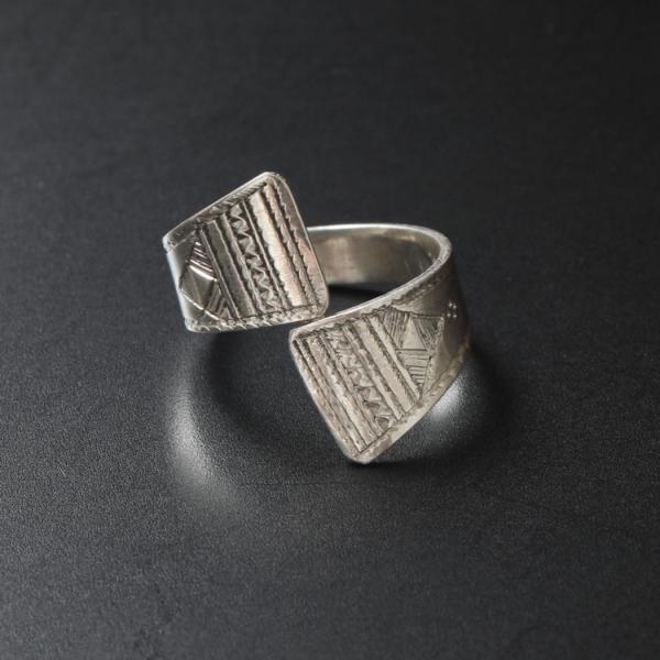 TOUAREG SILVER JEWELRY トゥアレグ シルバー ジュエリー シルバーリング 捻じれ シルバー
