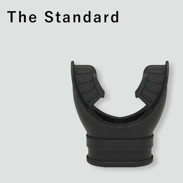 The standard（ザ スタンダード）は、ダイビングやマリンスポーツに必要なアクセサリーを、シンプルで高品質にこだわって提供するブランドです世界のメーカーと連携し、耐久性や使いやすさを追求。水中ライト、ダイビングナイフ、指示棒やカレン...