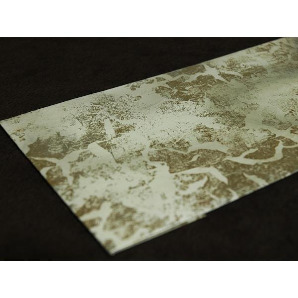 和紙に幾重にも金箔 銀箔や螺鈿などを重ねて貼り合わせていく 七宝かさね その古来より継ぐ技法をブックカバーにてご提供いたします 冬の京都 雪景色 Buyee Buyee Japanese Proxy Service Buy From Japan Bot Online