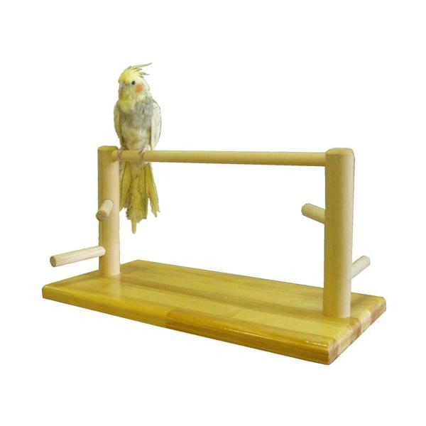 ●手乗り鳥の為の遊び場、卓上止り木です。たくさん遊んで体を動かすことで健康維持に役立ちます。ケージから出して遊び場を作ってあげれば、躾にも有効です。●台座がウレタン塗装糞尿のあとが残らず、ほこりや糞等の拭き取りも簡単です。 サイズ：幅394...