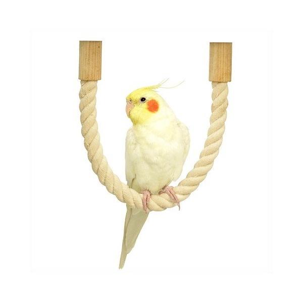 自由に足場の形が変えられるコットンロープ製のパーチです。創意工夫で自由に鳥かごにセッティングが楽しめます！自由に形が変えられるので、場所を選ばずケージに付ける事が出来ます。放鳥時には鳥かごの外にも取り付けて、休憩所に・・・。ロープのたくさん...