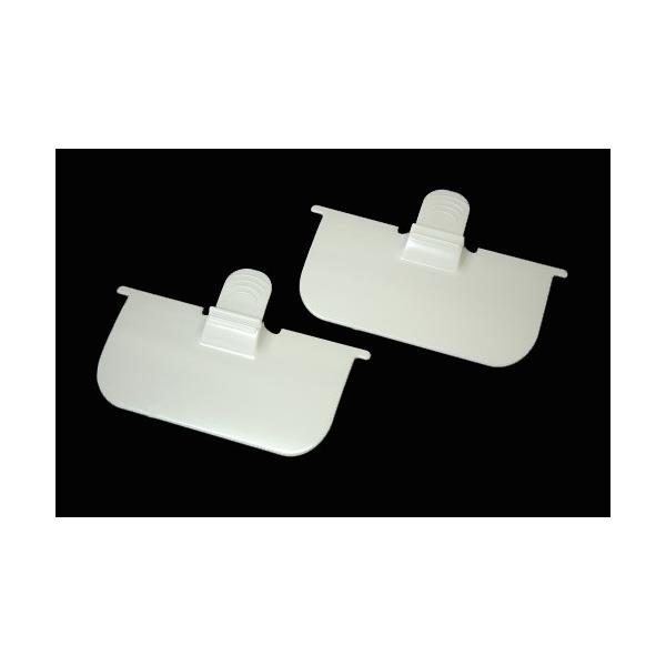 フンや抜けた羽などのゴミがエサや飲み水の中に入るのを軽減し、衛生的な環境を守ります。劣化や破損の際に交換ください。【サイズ】約115mm×60mm