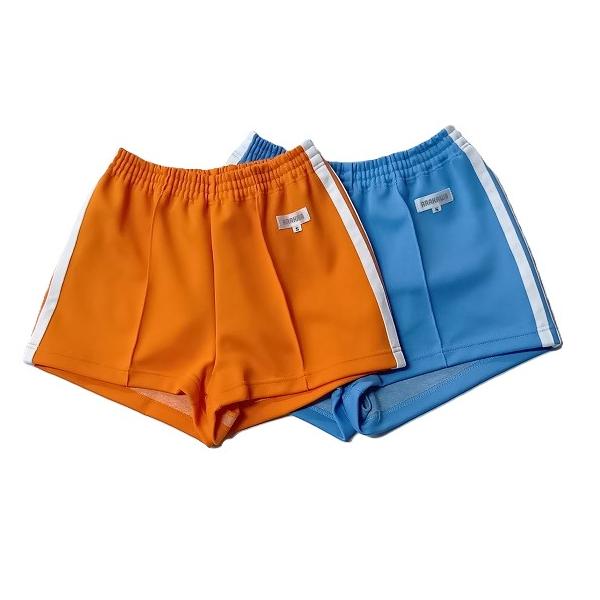 自社製品　5102A-4　２本線ショートパンツ　織ネーム　白「ARAKAWA」オレンジ・水色　素材　表ポリエステル100％、裏ポリエステル50％・綿50％、付属ライン　ポリエステル100％2本線ライン付き、後ろ貼り付け五角ポケット1つ付、ピ...