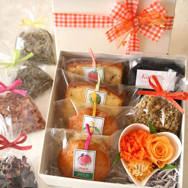 ハーティハーブ オレンジ プリザーブドフラワーミニハートアレンジと和歌山産フルーツの焼き菓子とハーブティと紅茶の詰め合わせ 花とスイーツギフト 母の日 和歌山産フルーツのケーキarancia 通販 Yahoo ショッピング