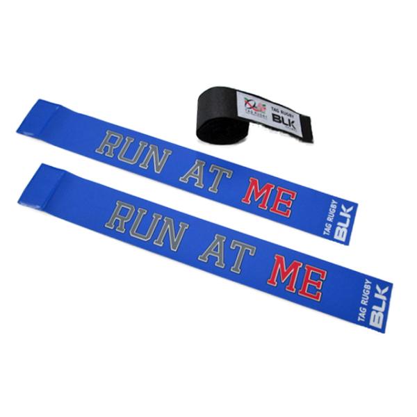 タグ・ラグビー用タグセット（青色）です。●セット内容：タグ２枚、ベルト1本タグは耐久性に優れた薄手の柔らかい素材です。ベルトは着脱が簡単なマジックテープ式でサイズフリーです（長さ　108cm〜110cm）。全国小学生タグラグビー選手権大会（...