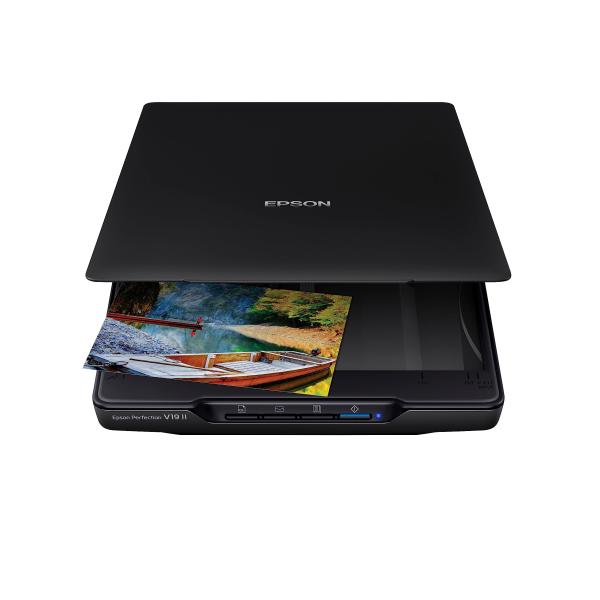 他サイト： Epson Perfection V19 II カラー写真とドキュメントフラットベッドスキャナー 4800dpiの光学解像度、USB電源、高層、取り外の商品画像