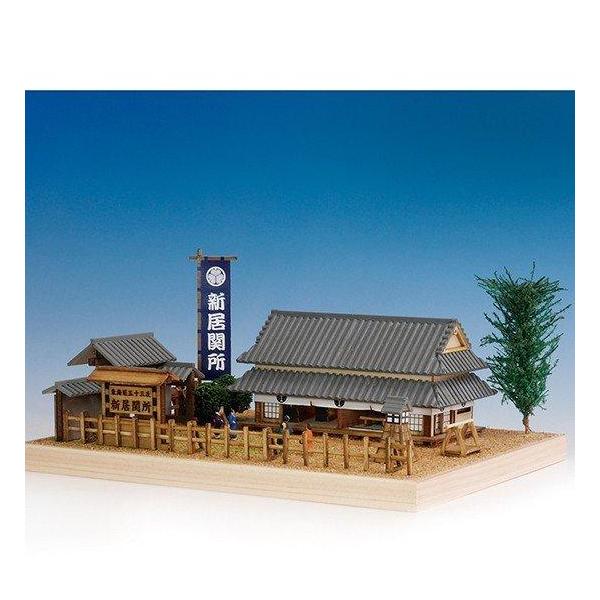 ＜完成サイズ＞全幅：168ｍｍ　奥行：134ｍｍ　全高：80mm＜製作参考時間＞8時間＜難易度＞★★☆☆☆＜キットについて＞江戸時代の浮世絵と、現存する新居関所を参考に再現しました。日本の伝統ある風景をコンパクトに凝縮し、精密なレーザーカッ...