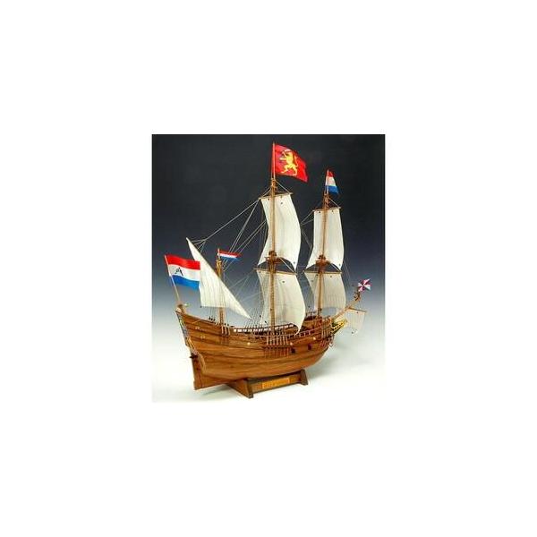 ウッディジョー木製帆船模型1/40ハーフムーン