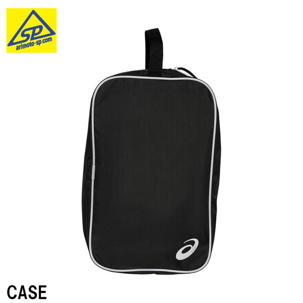 ワンポイントの汎用的なシューズケースL。ハイカットのシューズも収納可能。商品名：アシックス　シューズケース品　番：3033B961カラー：パフォーマンスブラック×ブリリアントホワイト素　材：ポリエステル100%◆注文確定前に、カラー・サイズ...
