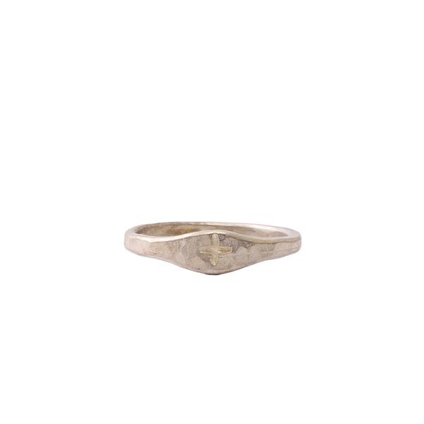m.a+ エムエークロス silver leather ring m.a+ / エムエークロス ： thin single carved cross ring AG802