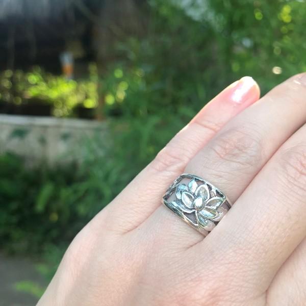 ロータス蓮シルバーリング（フリーサイズ） ／ 蓮リング バリ島