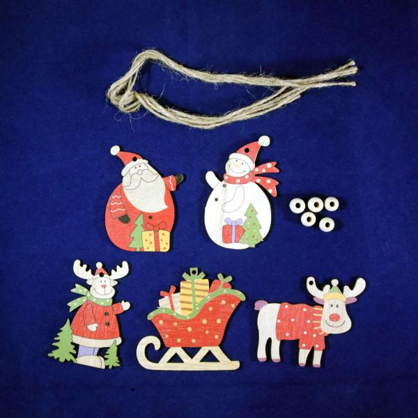 家族で楽しみながら紐をつけて飾れる、木製のクリスマスオーナメント5種セット。 かわいい キュート DIY キット