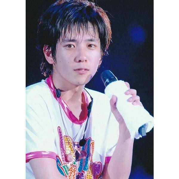 二宮和也 嵐 公式生写真 Time 衣装ピンク 黄 青 緑 マイク持ち 目線若干左 Fb 22491 アレイズブック ヤフーshop 通販 Yahoo ショッピング