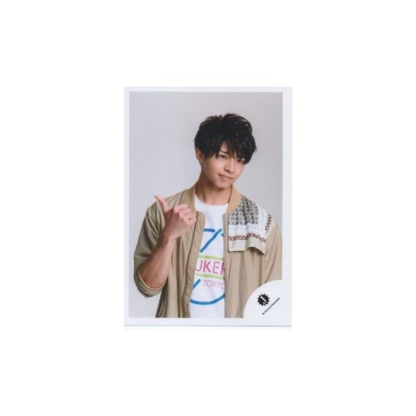 岸優太 キンプリ 公式生写真 Jロゴ 衣装白 ベージュ 青 黄緑 ピンク 背景グレー Buyee Buyee Jasa Perwakilan Pembelian Barang Online Di Jepang