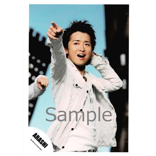 大野智 嵐 公式生写真 曇りのち 快晴 衣装白 口開け 右手人差し指立て Buyee Buyee บร การต วกลางจากญ ป น ซ อจากประเทศญ ป น