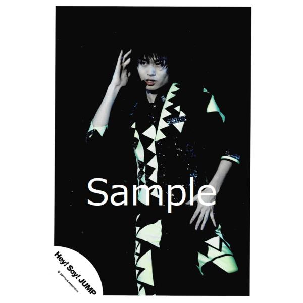 伊野尾慧 Hey Say Jump 公式生写真 ライブ 衣装黒 黄緑 背景黒 Z 6596 アレイズブック ヤフーshop 通販 Yahoo ショッピング