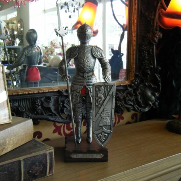 スペイン製 鎧 オブジェ 中世の騎士 かっこいい 置物 613 541 輸入家具 Arrivo 通販 Yahoo ショッピング
